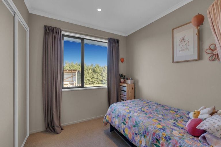 Photo of property in 14 Braeburn Crescent, Swannanoa, Kaiapoi, 7692