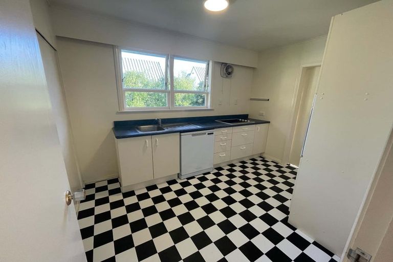 Photo of property in 2/9 Miro, Eastbourne, Lower Hutt, 5013