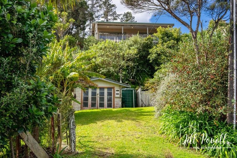 Photo of property in 13 Moana Road, Tinopai, 0593