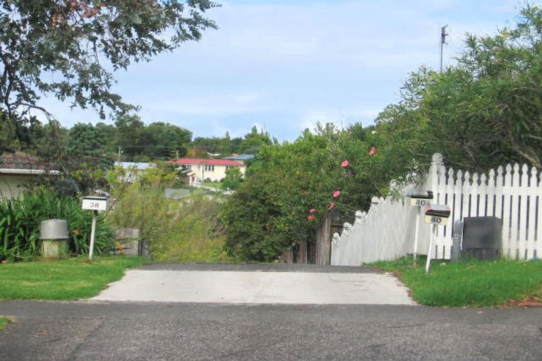 Photo of property in 38 Roick Parade, Glen Eden, Auckland, 0602