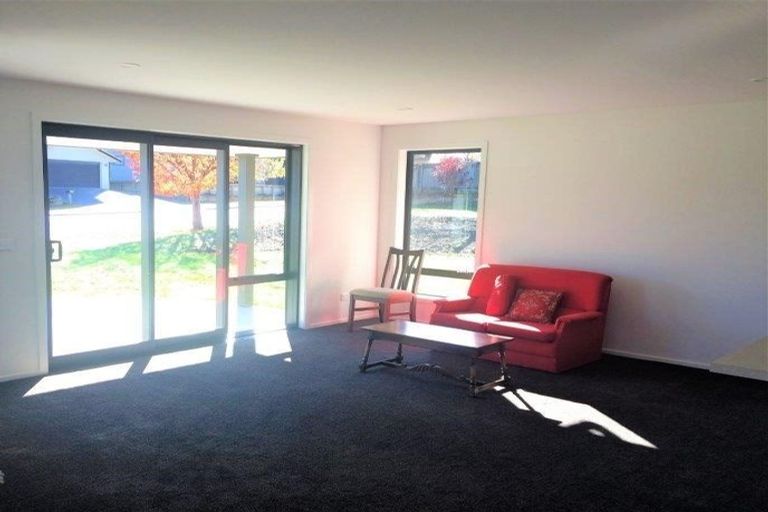 Photo of property in 28 Tyndall Street, Wanaka, 9305