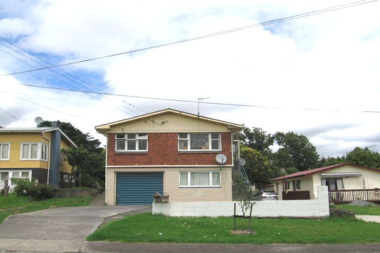 Photo of property in 30 Leonard Road, Mount Wellington, Auckland, 1060