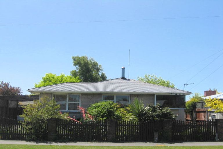 Photo of property in 28 Fairford Street, Bishopdale, Christchurch, 8053
