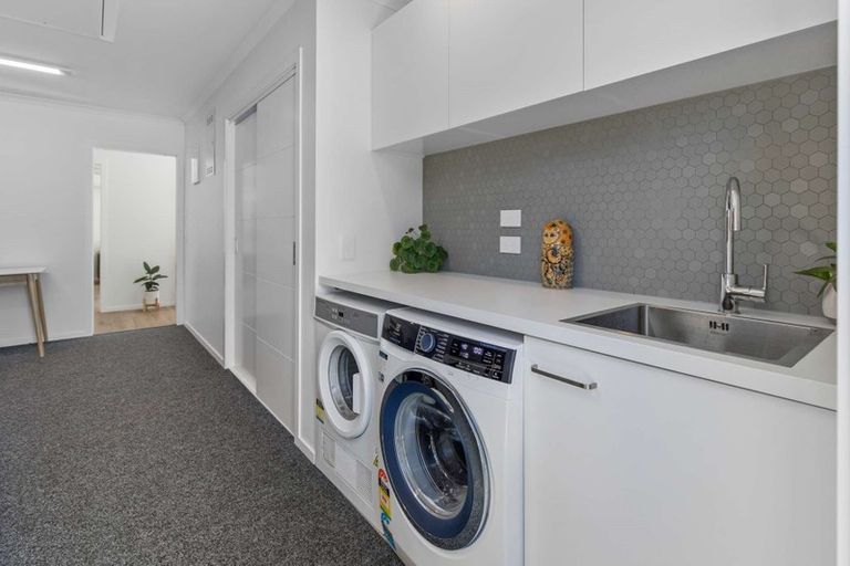 Photo of property in 29 Kotiate Street, Papamoa Beach, Papamoa, 3118