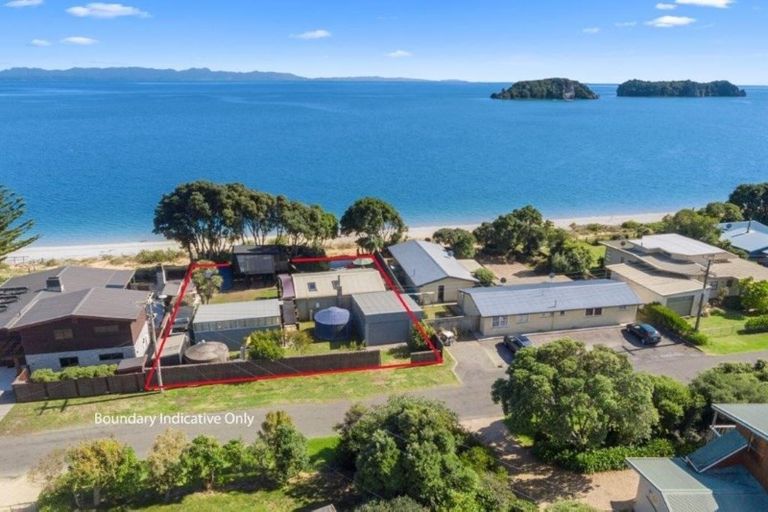 Photo of property in 12 Peninsula Road, Tata Beach, Takaka, 7183