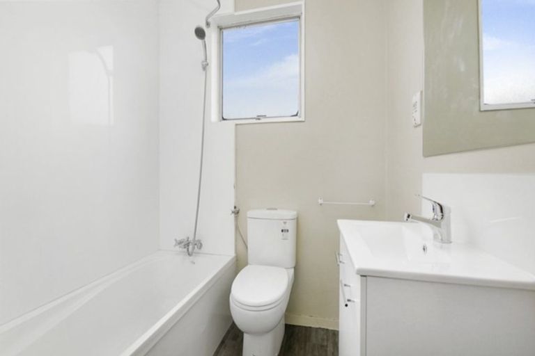 Photo of property in 2/36a Harman Street, Addington, Christchurch, 8024