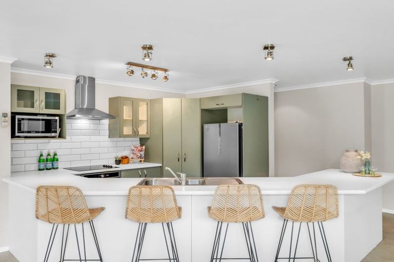 Photo of property in 107 High Street, Oxford, 7430