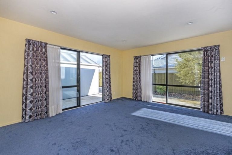 Photo of property in 186a Wainoni Road, Avondale, Christchurch, 8061