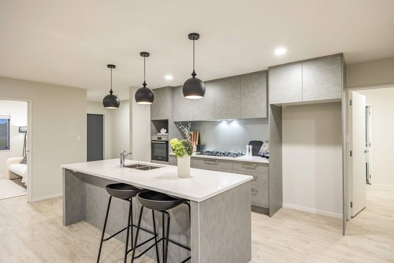 Photo of property in 21 Vintry Drive, Huapai, Kumeu, 0810