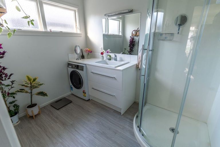 Photo of property in 2/28 Rosedale Place, Avonhead, Christchurch, 8042