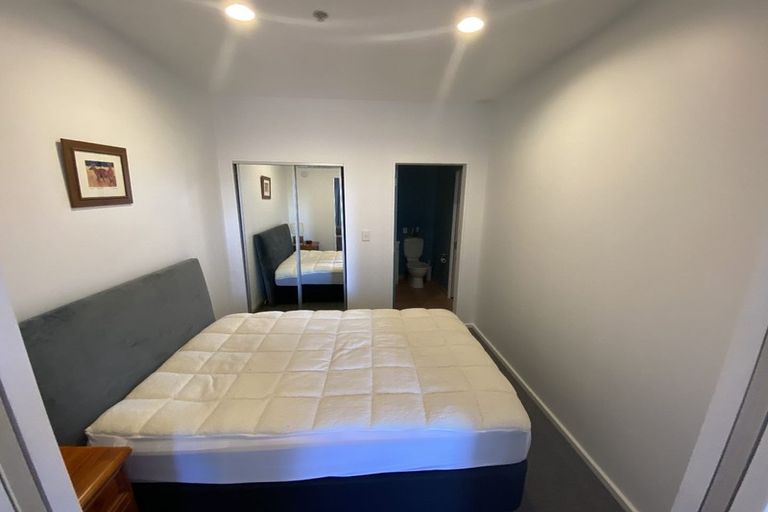 Photo of property in Atrium Towers, 5c/154 The Terrace, Wellington Central, Wellington, 6011