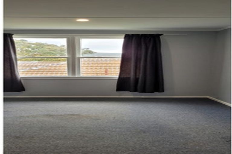 Photo of property in 12 Gear Terrace, Ranui, Porirua, 5024