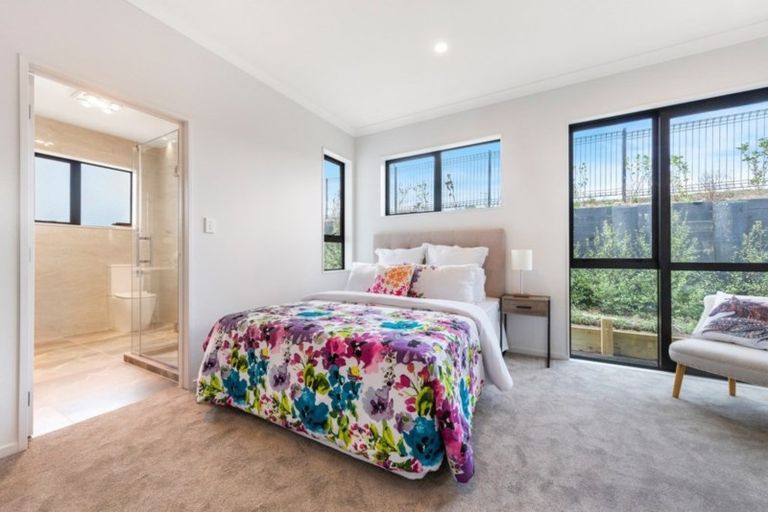 Photo of property in 41 Pakaraka Drive, Papakura, 2110