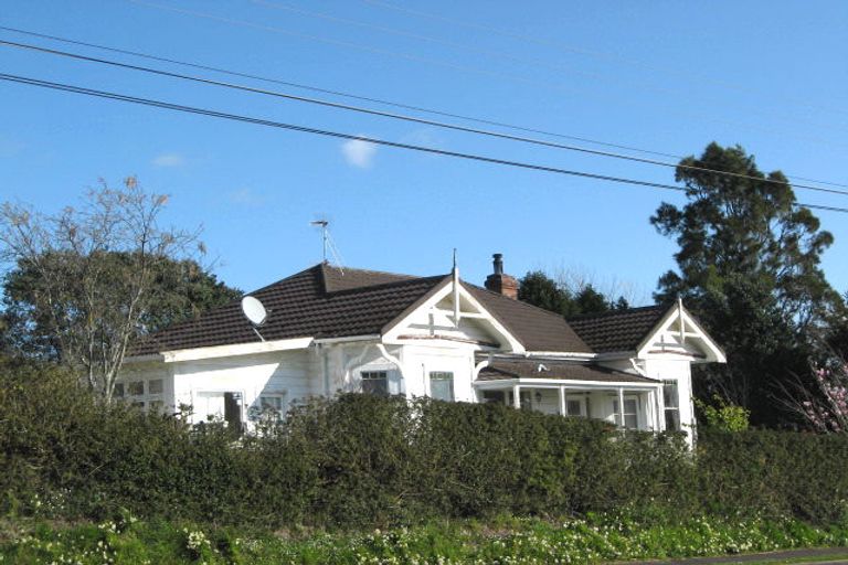 Photo of property in 23 Dorset Avenue, Westown, New Plymouth, 4310