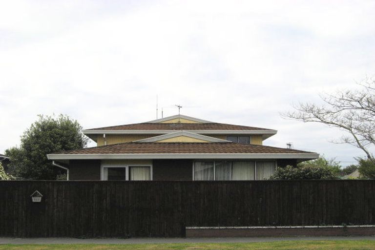 Photo of property in 147 Grahams Road, Burnside, Christchurch, 8053
