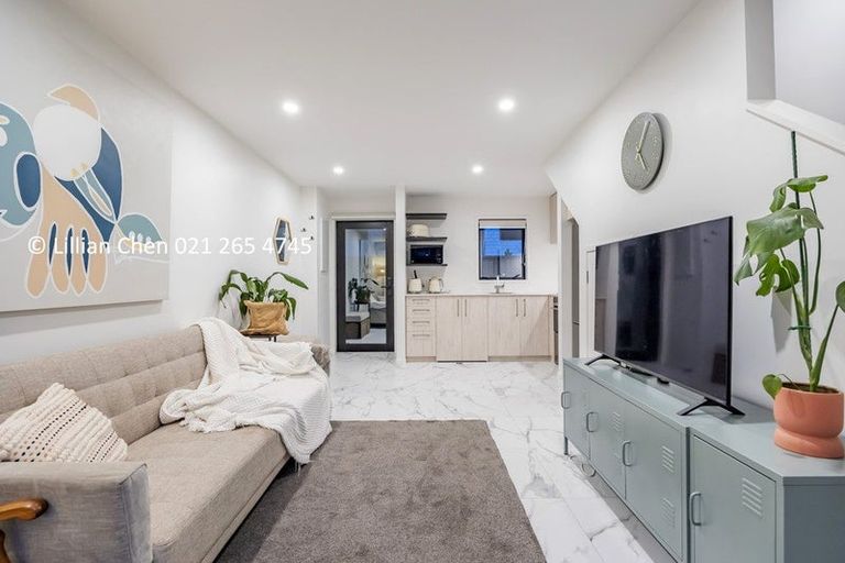 Photo of property in 6/24 Yeovil Road, Te Atatu Peninsula, Auckland, 0610