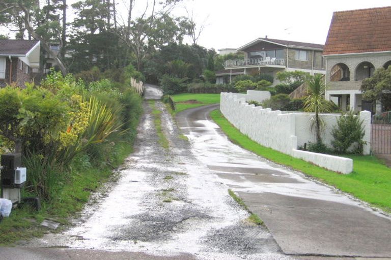 Photo of property in 73 Rosario Crescent, Red Beach, 0932