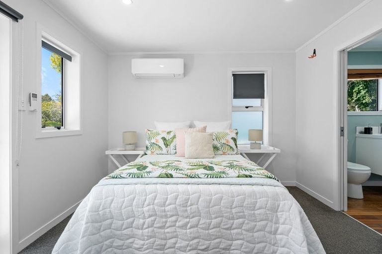 Photo of property in 98 Williams Street, Cambridge, 3434