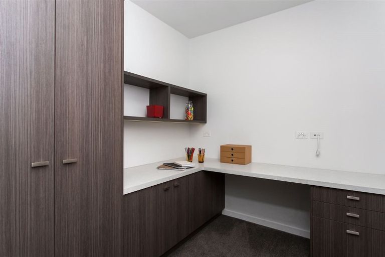 Photo of property in 28 Oakgrove Drive, Rangiora, 7400