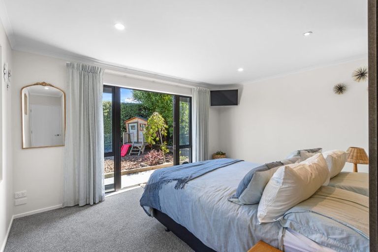 Photo of property in 19 Garforth Green, Halswell, Christchurch, 8025