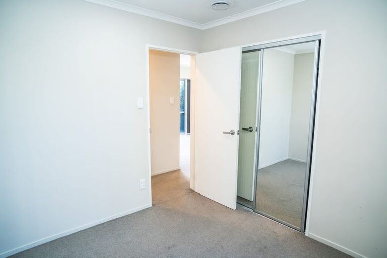 Photo of property in 17 Tiroroa Avenue, Te Atatu South, Auckland, 0610