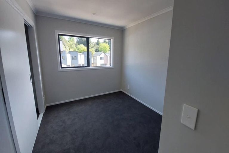 Photo of property in 20/64 Glen Road, Stokes Valley, Lower Hutt, 5019