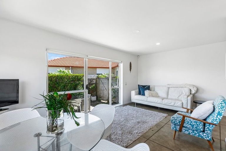 Photo of property in 21 Hendrika Court, Hobsonville, Auckland, 0618