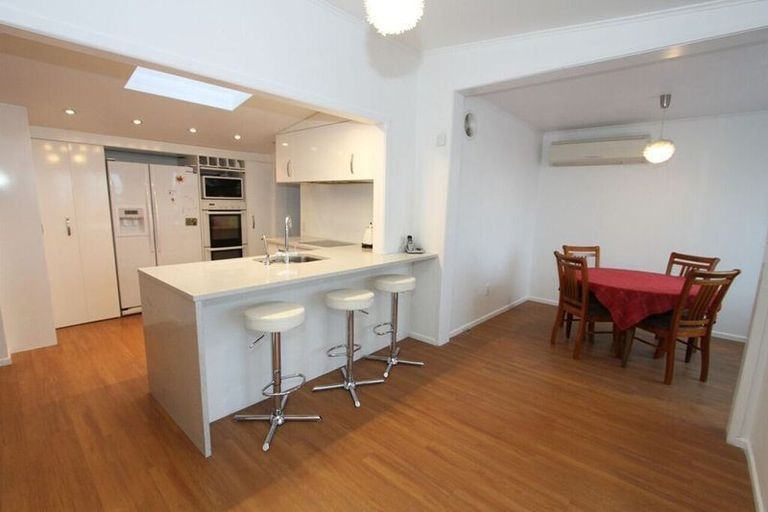 Photo of property in 152 Saint Andrews Road, Plimmerton, Porirua, 5026