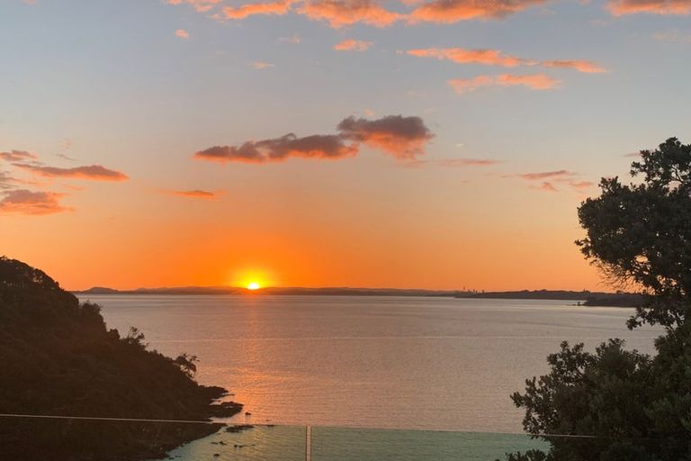 Photo of property in 53 Kennedy Point Road, Surfdale, Waiheke Island, 1081