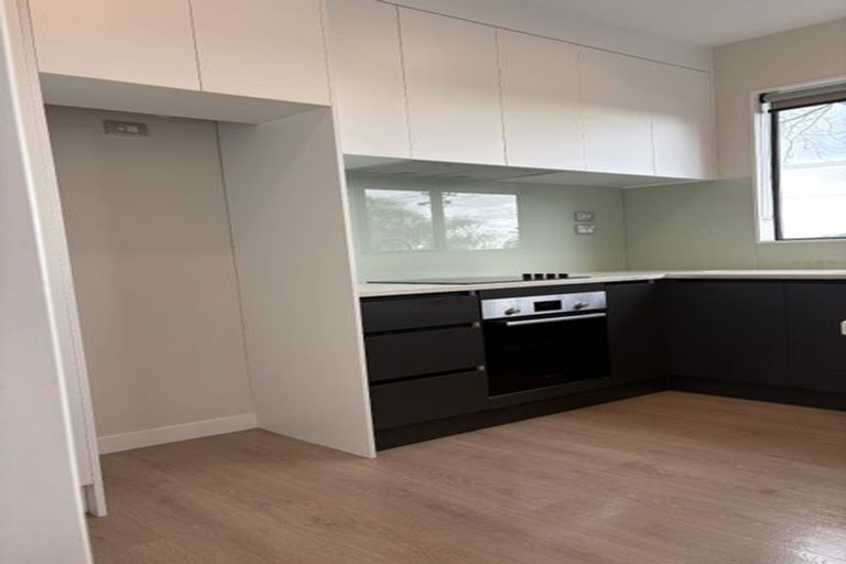 Photo of property in 1/21 Humphrey Kemp Avenue, Henderson, Auckland, 0612