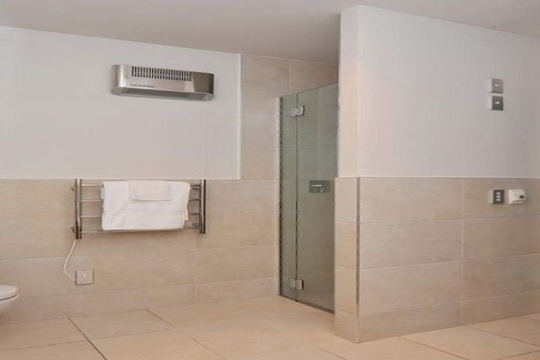 Photo of property in 9b Champion Street, Edgeware, Christchurch, 8013