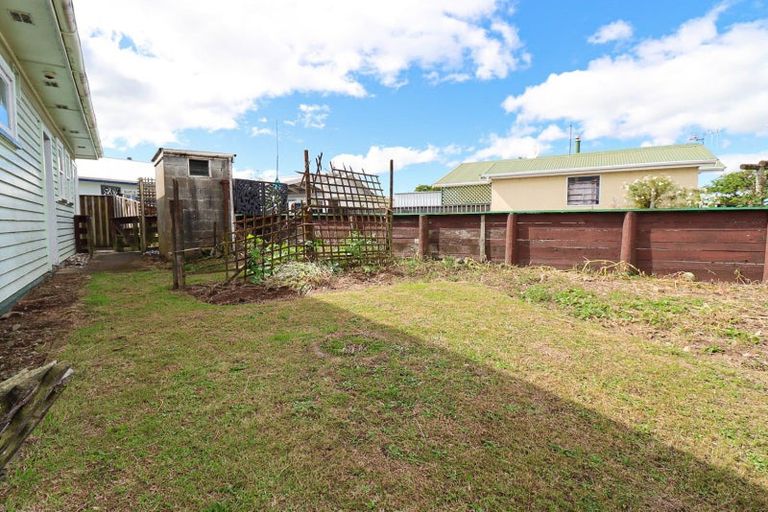 Photo of property in 23 Christian Street, Dannevirke, 4930