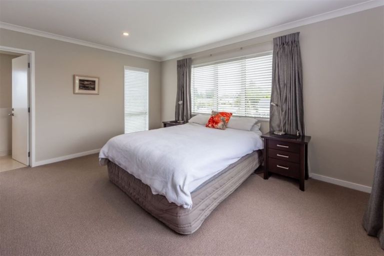 Photo of property in 67 Wai-iti Terrace, Bryndwr, Christchurch, 8052