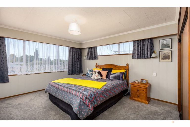 Photo of property in 11 Oxford Street, Waimate, 7924