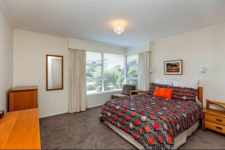 Photo of property in 107 Govett Avenue, Frankleigh Park, New Plymouth, 4310