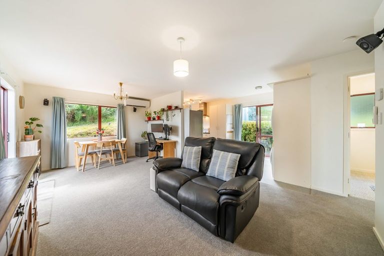 Photo of property in 26 Omapere Street, Waitangirua, Porirua, 5024