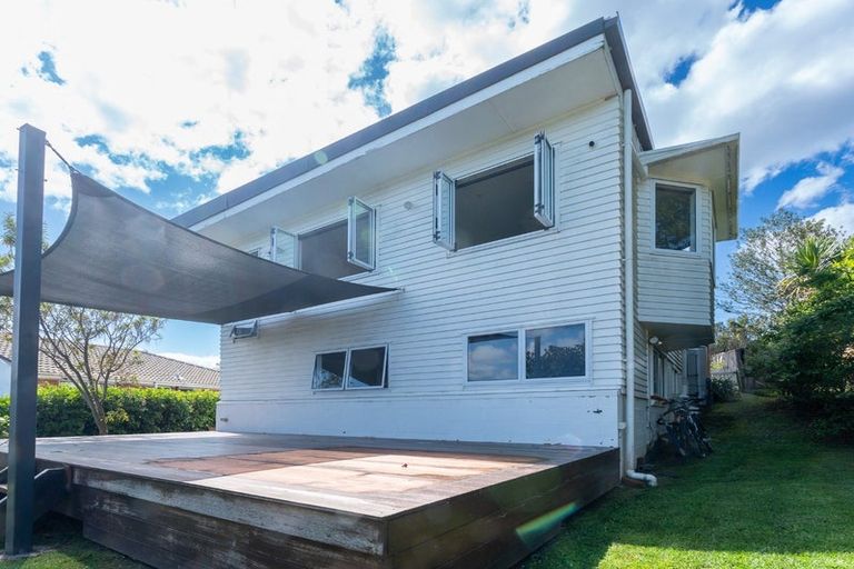 Photo of property in 35 Pleasant Road, Glen Eden, Auckland, 0602