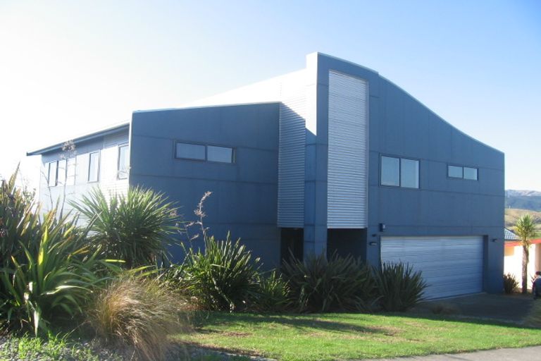 Photo of property in 10 The Masthead, Whitby, Porirua, 5024