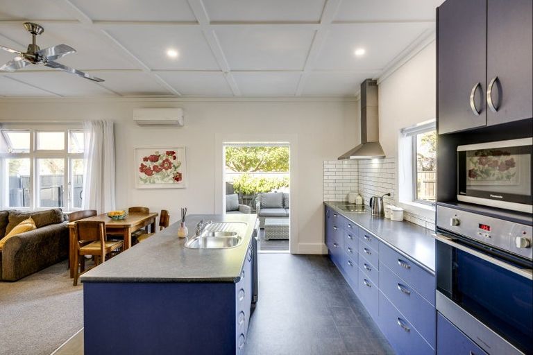 Photo of property in 128 Vigor Brown Street, Napier South, Napier, 4110