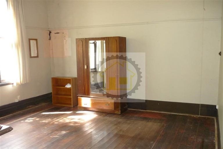 Photo of property in 1 Phillips Street, Kensington, Dunedin, 9011