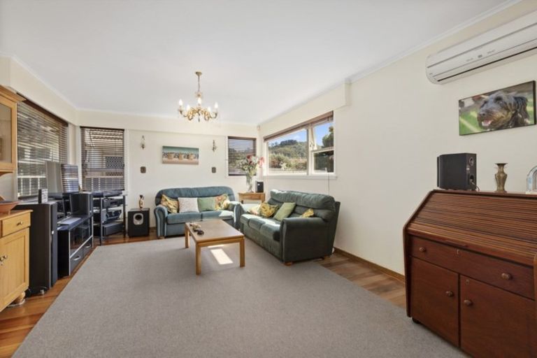 Photo of property in 23 Holyoake Crescent, Avalon, Lower Hutt, 5011