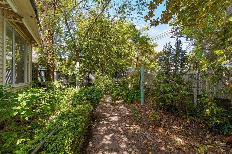 Photo of property in 14 Scotston Avenue, St Albans, Christchurch, 8052