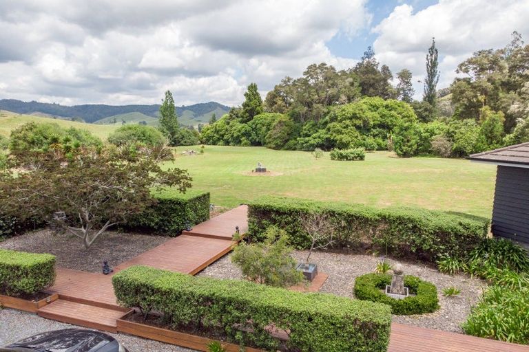 Photo of property in 180c Dimmock Road, Waitakaruru, Pokeno, 2471
