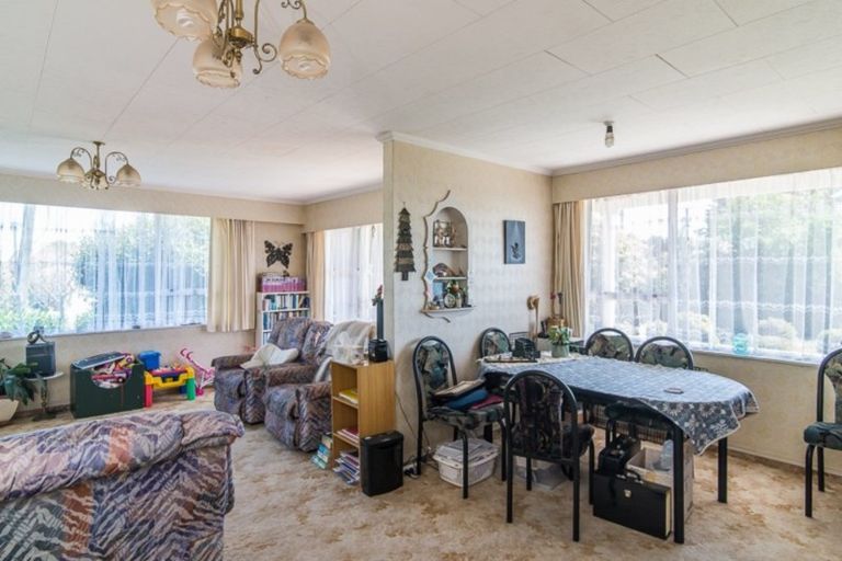 Photo of property in 311 Te Moana Road, Waikanae, 5036