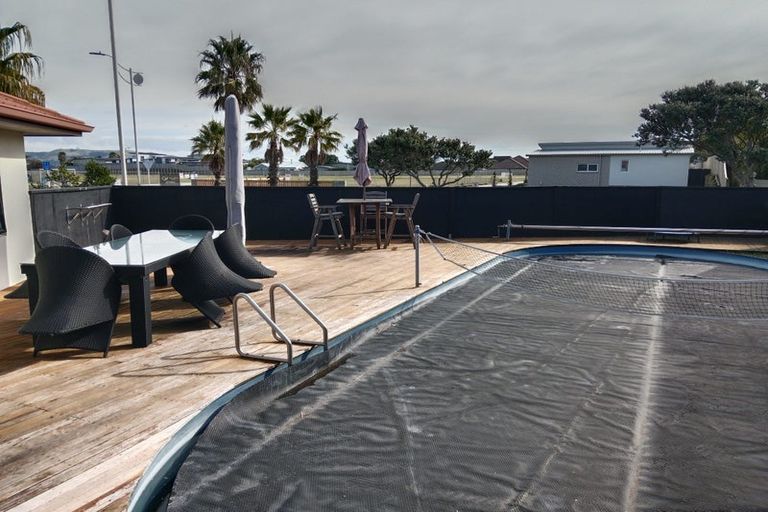 Photo of property in 1 Nautilus Drive, Papamoa Beach, Papamoa, 3118