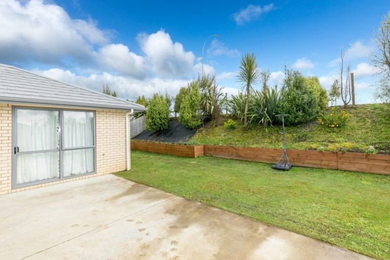 Photo of property in 22 Patatee Terrace, Baverstock, Hamilton, 3200