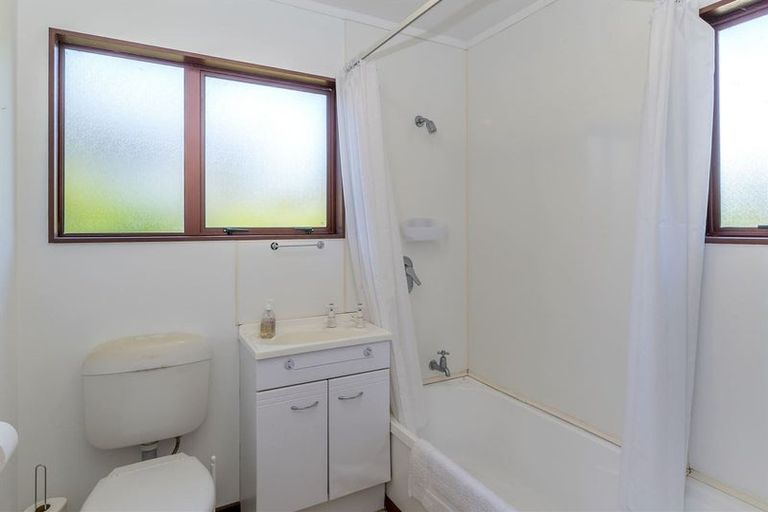 Photo of property in 67 Waimea Road, Waikanae Beach, Waikanae, 5036