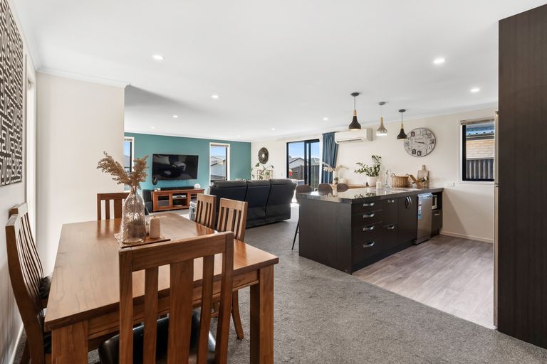 Photo of property in 49 Owhiro Avenue, Mosgiel, 9024