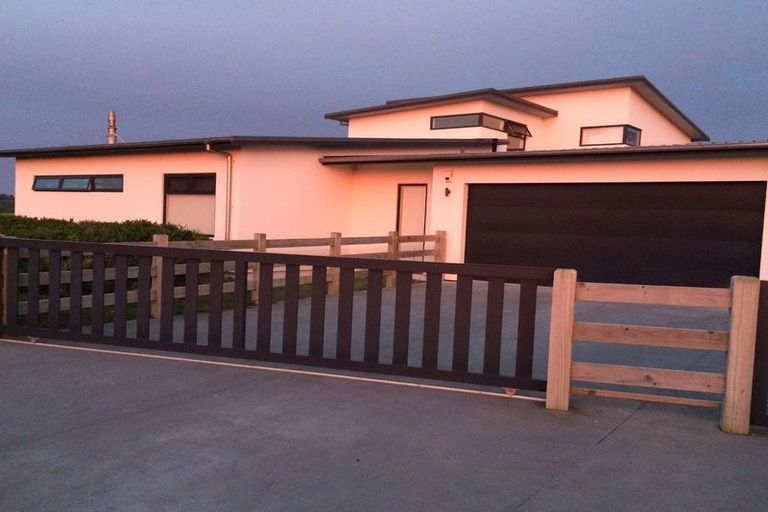 Photo of property in 154 Waitoetoe Road, Mimi, Urenui, 4377
