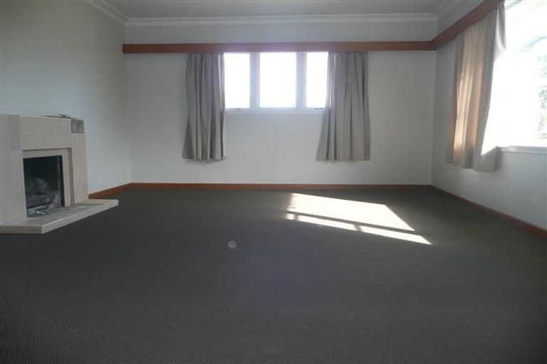 Photo of property in 6 Woodleigh Street, Frankleigh Park, New Plymouth, 4310